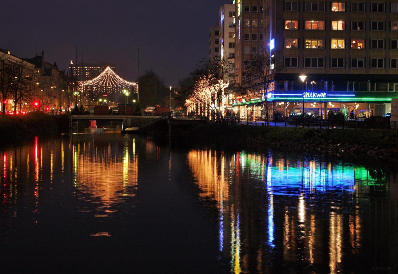 Two-Bedroom Apartment In City Center Of Malmoe Close To Copenhagen Ngoại thất bức ảnh